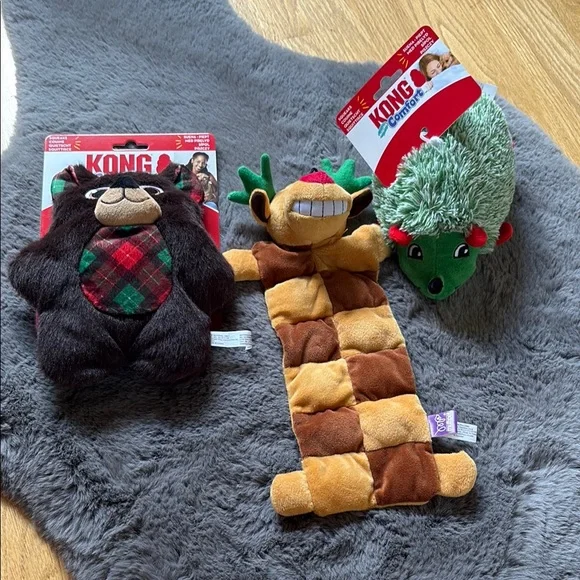 KONG Holiday Snuzzles, Hedgehog Medium & Loofa squeaker deer NWOT - Picture 1 of 4